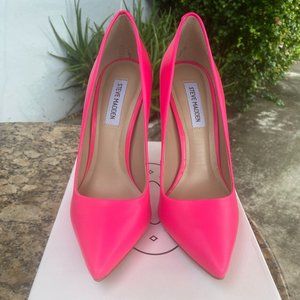 Steve Madden daisy pink neon pumps